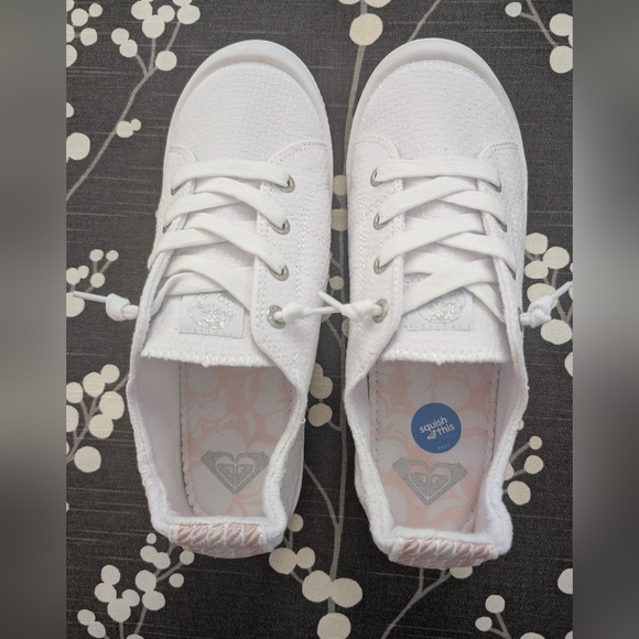 Roxy Shoes - NWB Roxy Bayshore Sneaker Size 9